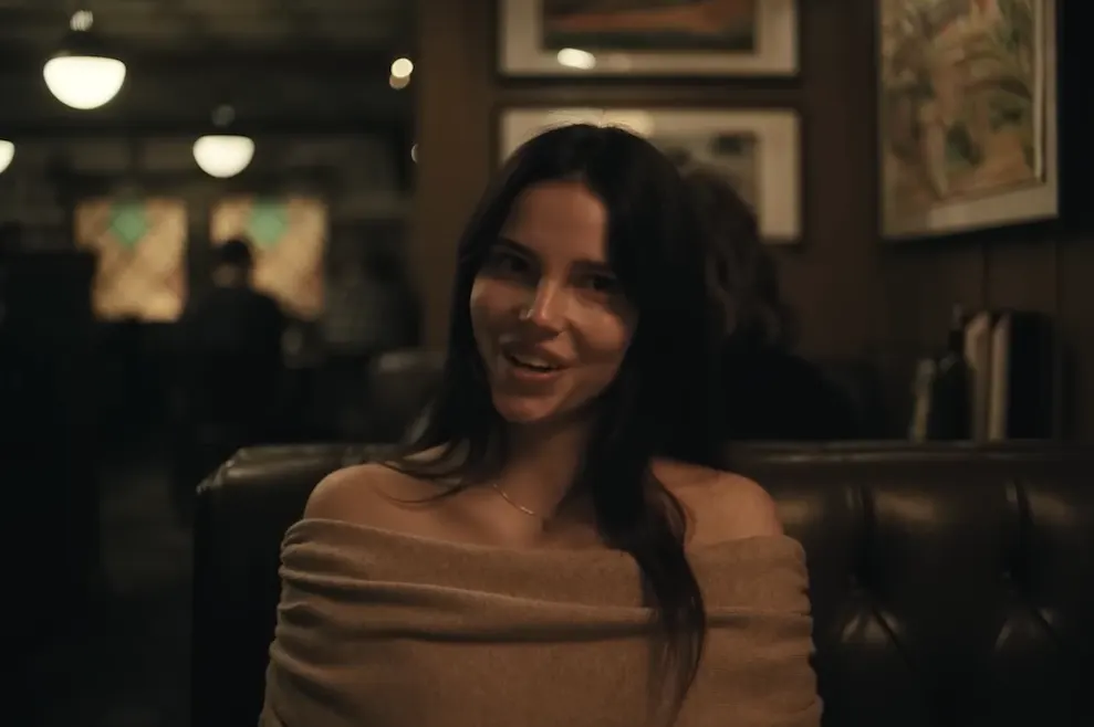 Obsession - Diner Scene at 00:49 — NIKKI